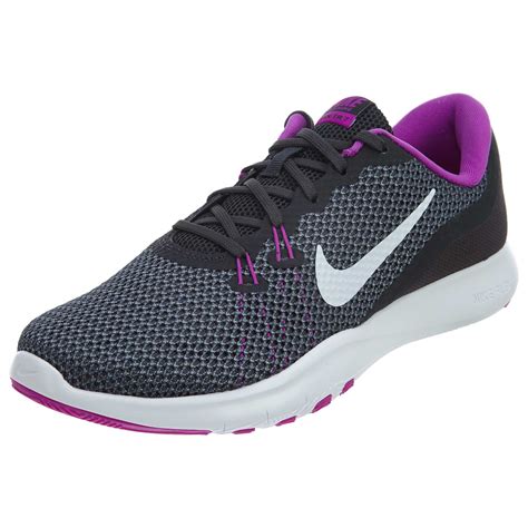 Nike women’s shoes online .